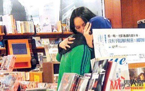 女同娱乐圈爆料,揭开同性恋爱的神秘面纱